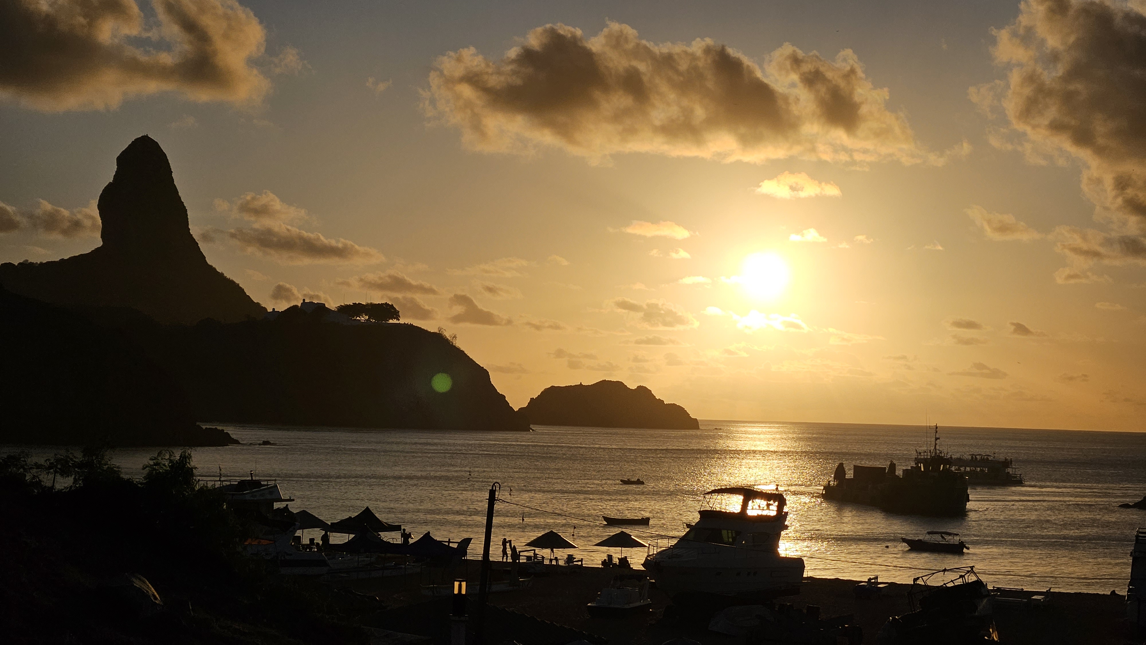 Entardecer em Fernando de Noronha